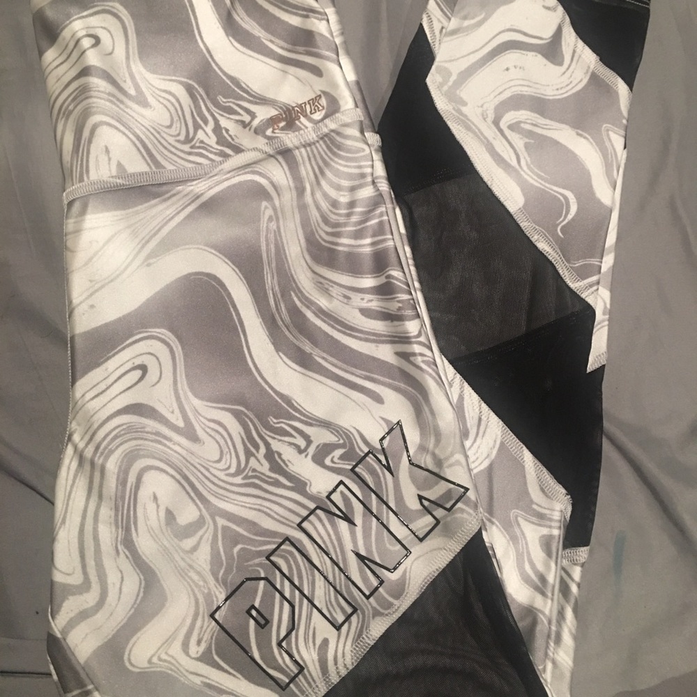 Victoria Secret- Pink Ultimate Leggings